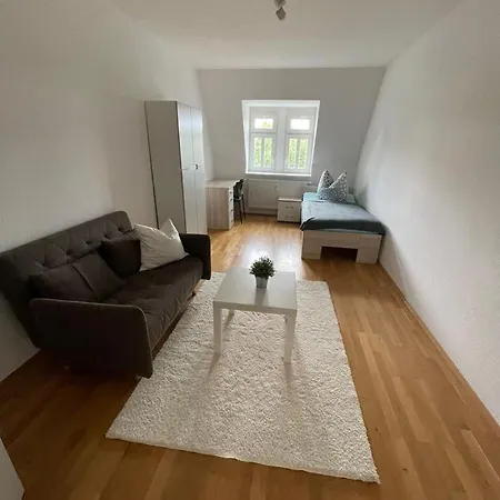 Apartamento Grosse Mit 4 Separaten Schlafzimmern Im Herzen Von Leipzig, Fusslaeufig Zum Zoo *