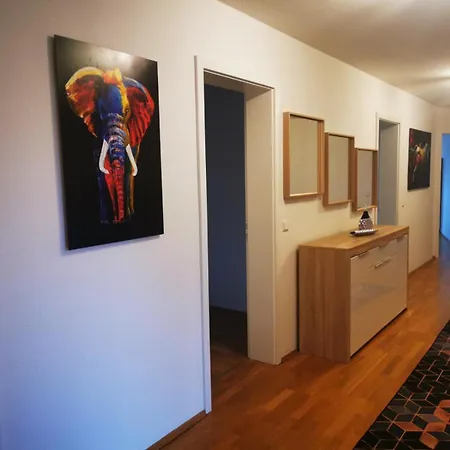 Apartamento Grosse Mit 4 Separaten Schlafzimmern Im Herzen Von Leipzig, Fusslaeufig Zum Zoo Leipzig