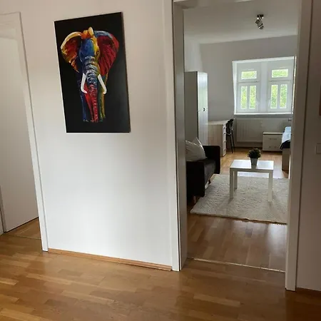 Grosse Mit 4 Separaten Schlafzimmern Im Herzen Von Leipzig, Fusslaeufig Zum Zoo Apartamento